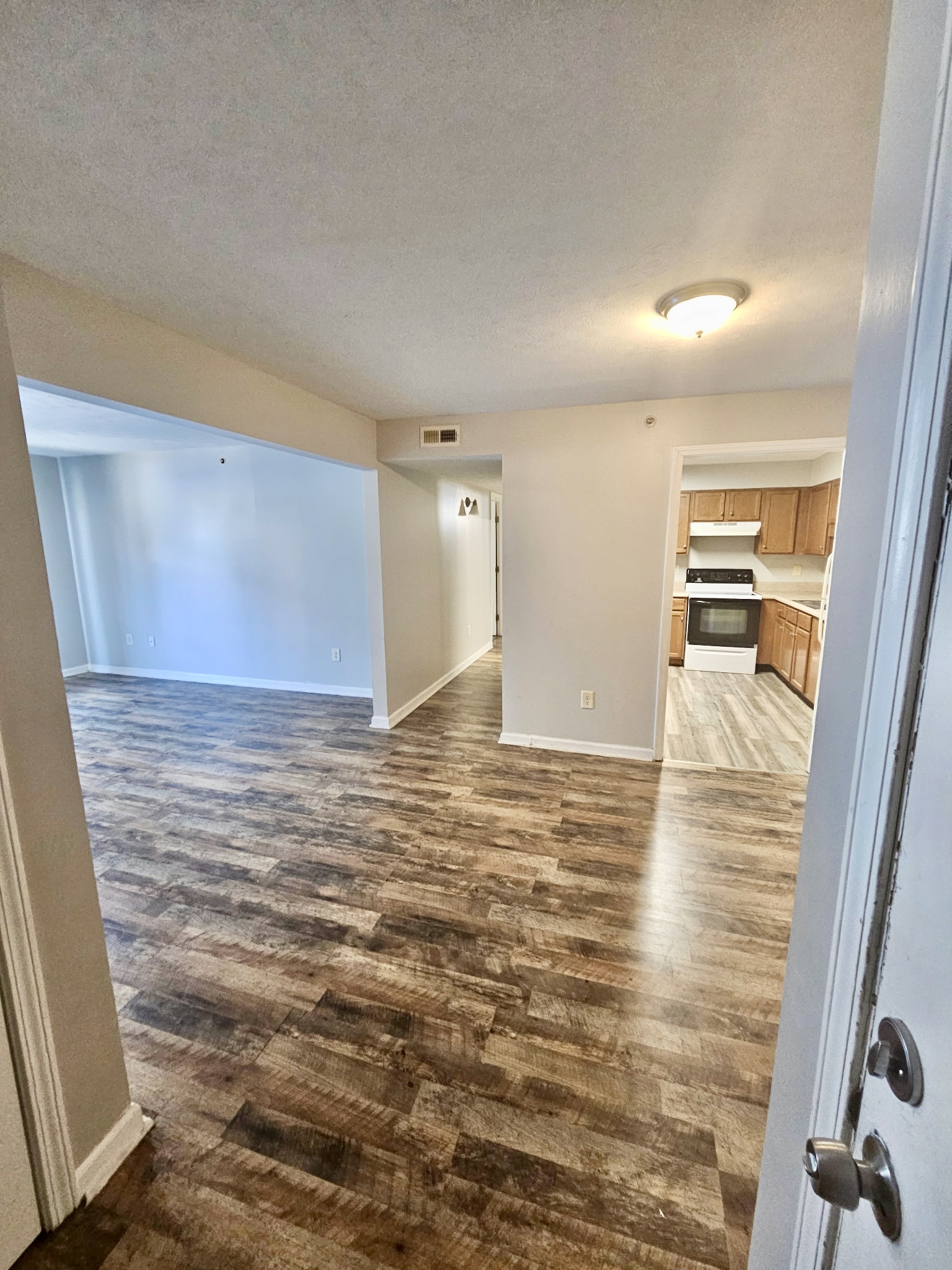 270 Tampa Drive #M8